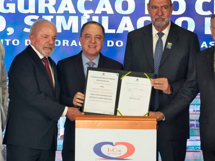 Lula Sanciona Lei que Cria Marco Regulatório para Vacinas Contra o Câncer