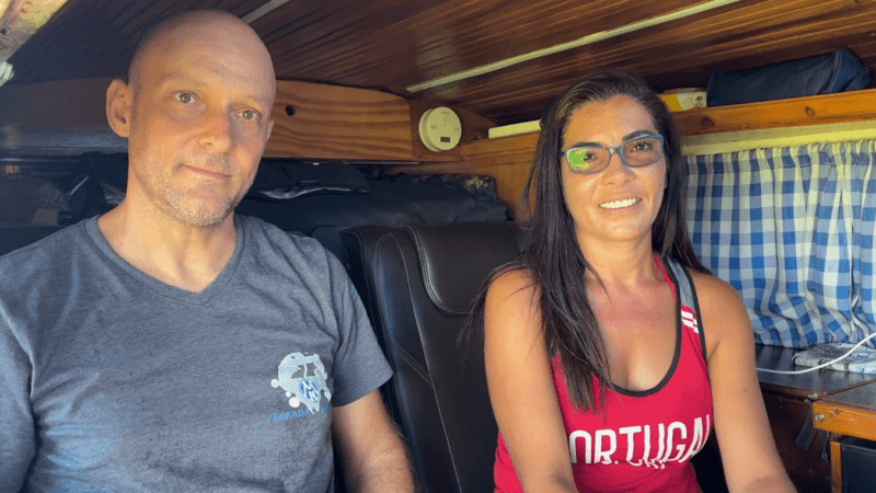 Dona Belezinha: A Kombi de 1973 que se Transformou na Casa de um Casal Viajante