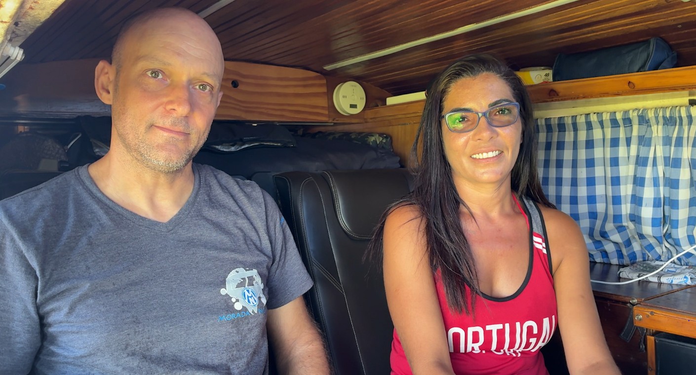 Dona Belezinha: A Kombi de 1973 que se Transformou na Casa de um Casal Viajante