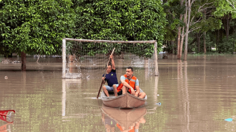 Cheias no Acre: Rio Envira e Rio Juruá afetam comunidades indígenas e urbanas