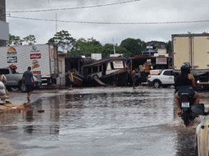 Cheia do Rio Juruá Impacta Mais de 28 Mil Pessoas em Cruzeiro do Sul, Acre