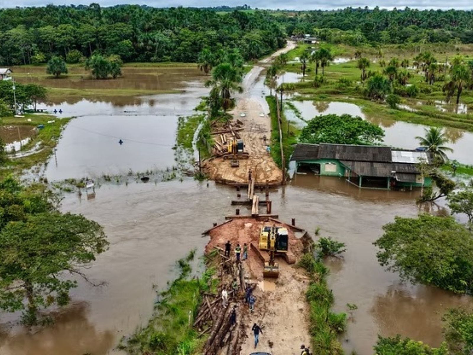 Inundações em Mâncio Lima: Comunidades Isoladas e Deslocamento de Famílias Após Chuvas Intensas