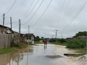 Crescimento da Cheia do Rio Juruá Impacta 19 Mil Pessoas no Acre