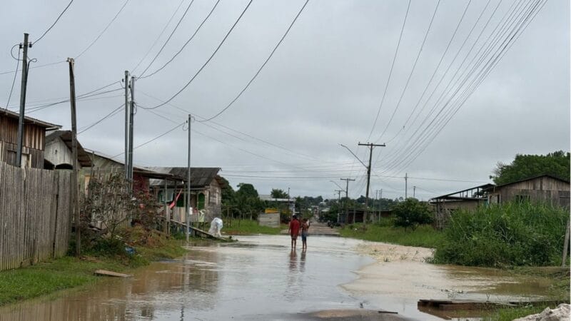Crescimento da Cheia do Rio Juruá Impacta 19 Mil Pessoas no Acre