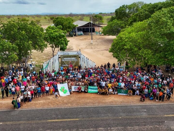 Movimento Indígena em Roraima: Protesto em Apoio ao Acampamento Terra Livre e Justa Cobrança por Líder Falecido