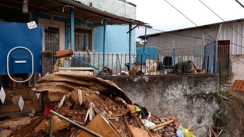 Auxílio Reconstrução: Famílias de Minas Gerais Devem Validar Cadastro para Receber Benefício
