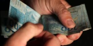 Caixa e Banco do Brasil Anunciam Liberação do Abono Salarial para Nascidos em Março e Abril