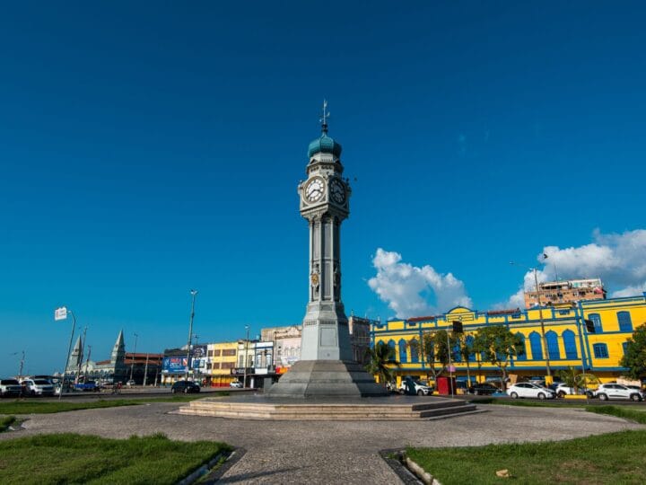 Investigação sobre a morte de idoso em situação de rua na Praça do Relógio, em Belém