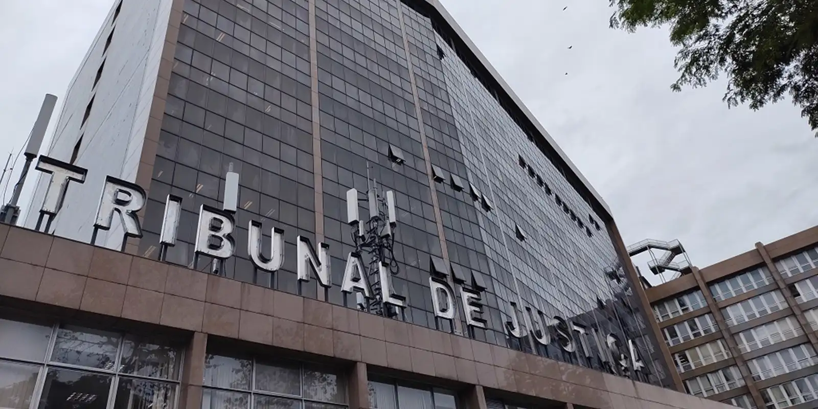 Condenação de 30 Anos por Feminicídio no Rio de Janeiro