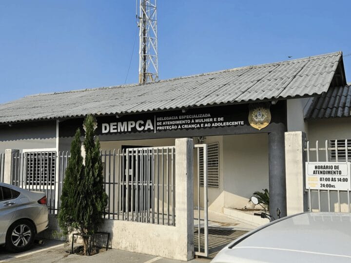 Estudante Detida Após Ameaça a Funcionária em Escola no Acre