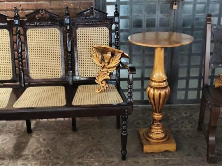 Exposição ‘Arte Retrô’ em Belém Valoriza Restauração Sustentável de Móveis