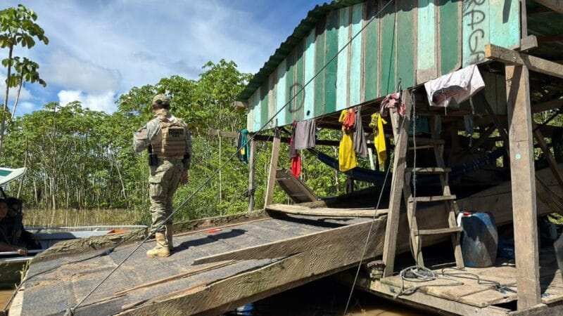 Polícia Federal Combate Garimpo Ilegal no Rio Madeira com Ação Enérgica