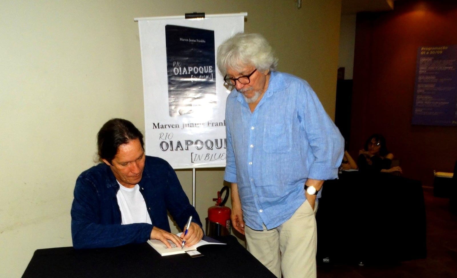 Lançamento de Livro Une Lendas Amazônicas e Questões Ambientais em Macapá