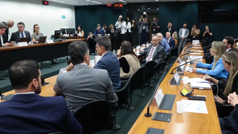 Adiado o Voto da PEC que Elimina a Escala 6×1 na Jornada de Trabalho