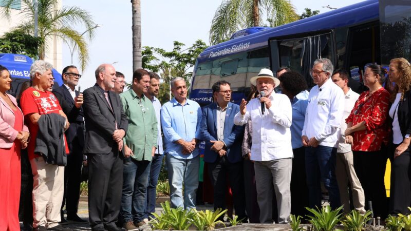 Lula Convoca Governador do RJ a Combater Milícias e Criminalidade