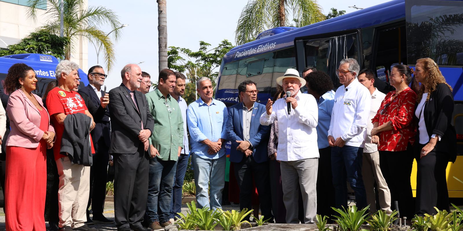 Lula Convoca Governador do RJ a Combater Milícias e Criminalidade