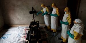 OMS Identifica 139 Mortes Suspeitas por Ebola na África