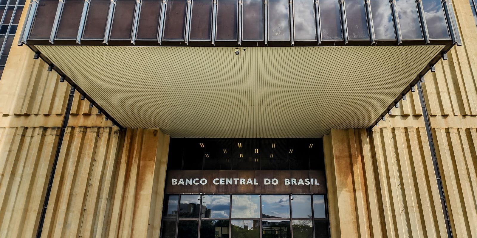 Mercado Financeiro Aumenta Projeção de Inflação para 5,04% em 2026