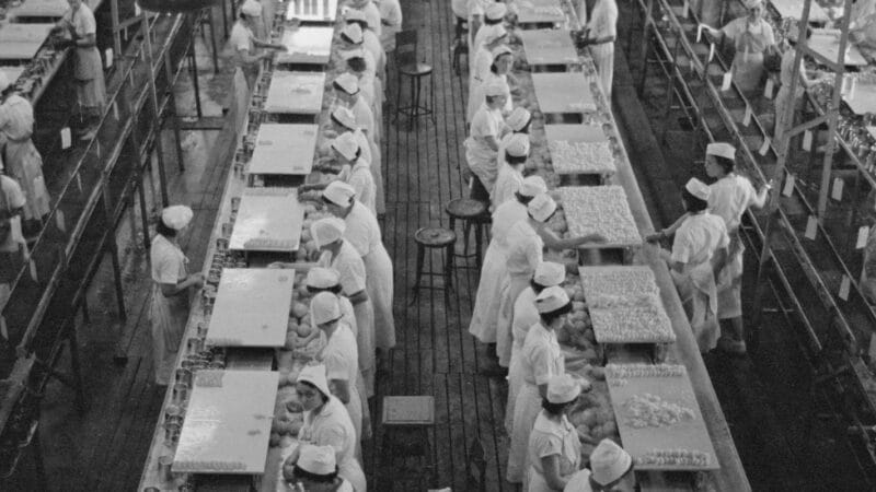 Centenário da Jornada de 40 Horas: A Revolução Trabalhista de Ford nos EUA
