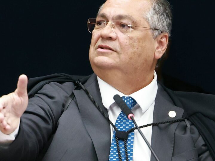 STF Rejeita Pedido de Liberdade de Deolane Bezerra em Caso de Lavagem de Dinheiro