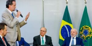 Lula Revoga Imposto de Importação sobre Compras Internacionais de Baixo Valor