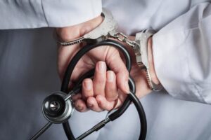 Aprovação da Criminalização do Exercício Ilegal da Medicina Veterinária pela CCJ