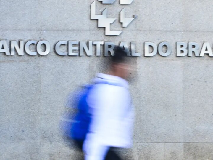 Migração de Recursos do Conglomerado Master: Impactos e Análises do Banco Central