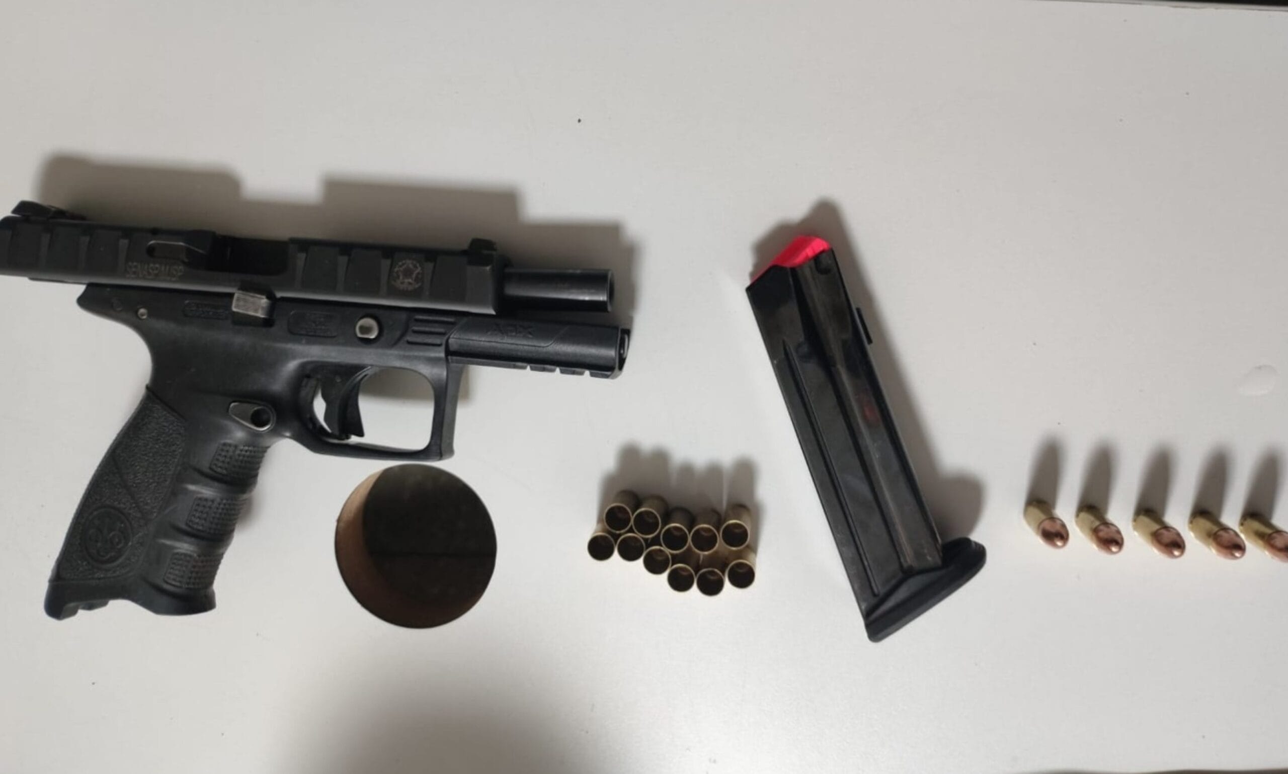 Policial Militar Detido Após Disparo Contra Carro da Esposa e Fuga com Acompanhante