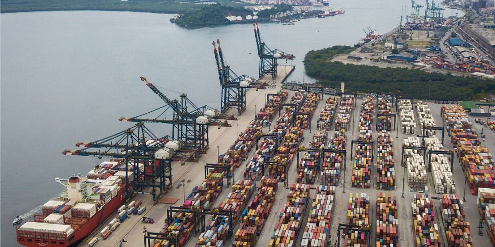 Balança Comercial Brasileira Registra Superávit Recorde em Abril