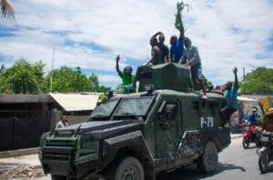 A Crise de Segurança no Haiti: Porto Príncipe Sob Cerco de Gangues