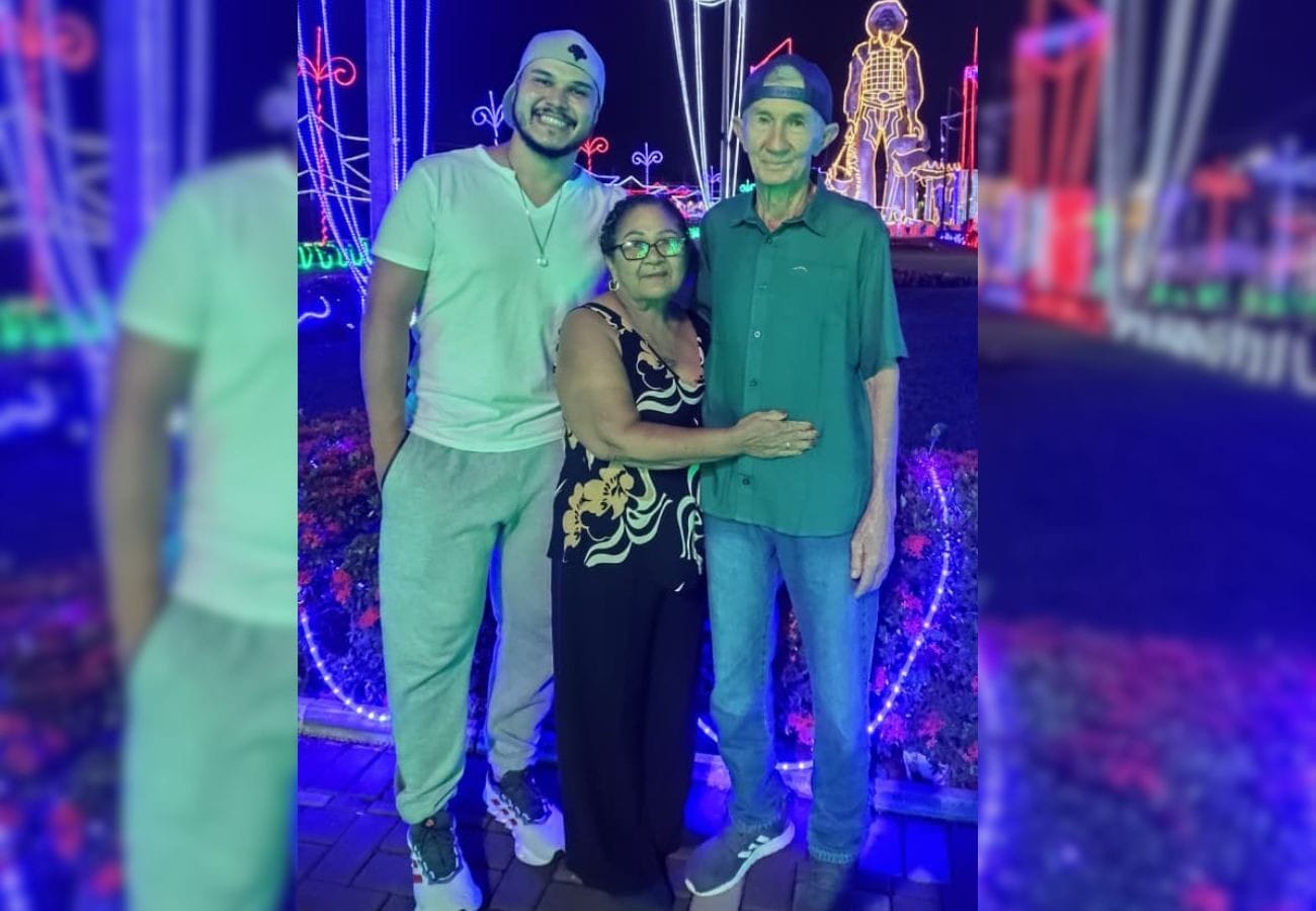 A Jornada Emocionante de um Estudante de Medicina e a Homenagem aos Pais na Cerimônia do Jaleco