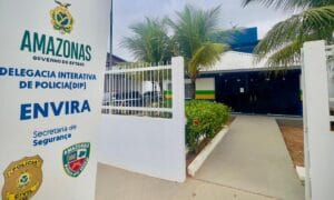 Professora é Detida por Exploração Sexual da Própria Filha no Amazonas