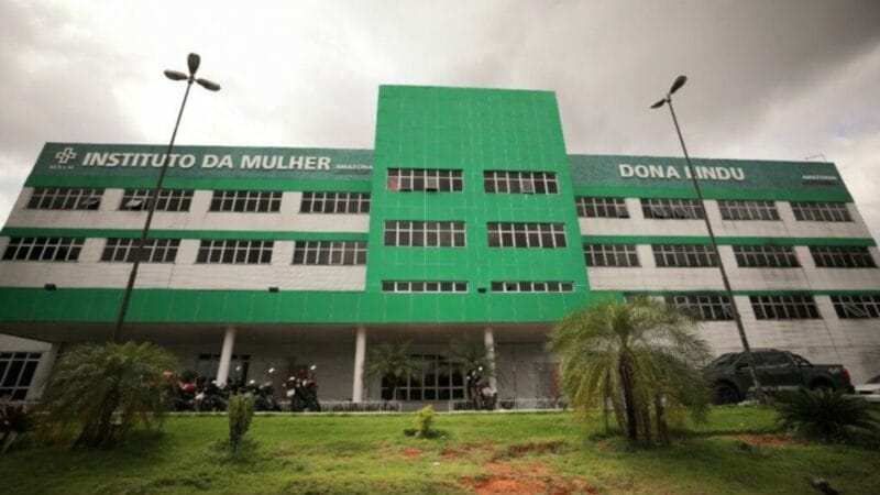 Parto em Banheiro de Maternidade em Manaus Levanta Questões sobre Assistência e Negligência