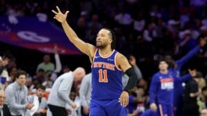 Knicks Brilham no Último Quarto e Superam Embiid em Grande Estilo