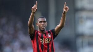 Rayan brilha com quinto gol pelo Bournemouth e mantém invencibilidade em 2026