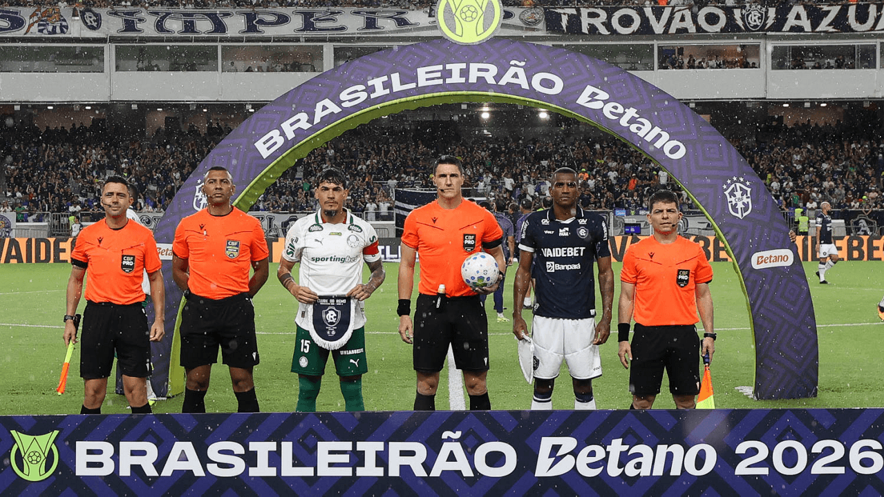 Árbitro Relata Incidente de Fúria em Jogo de Futebol