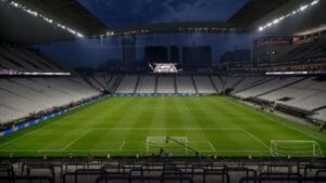 Corinthians e Barra se Enfrentam em Jogo Decisivo: Acompanhe em Tempo Real