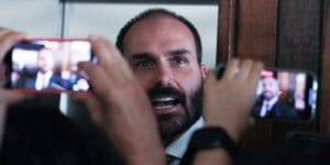 PGR Solicita Condenação de Eduardo Bolsonaro por Coação ao STF