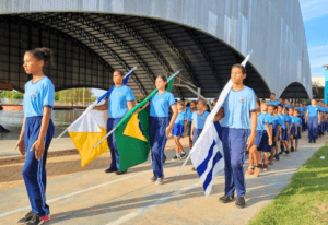 Palmas Comemora 37 Anos com Desfile Cívico e Corte de Bolo