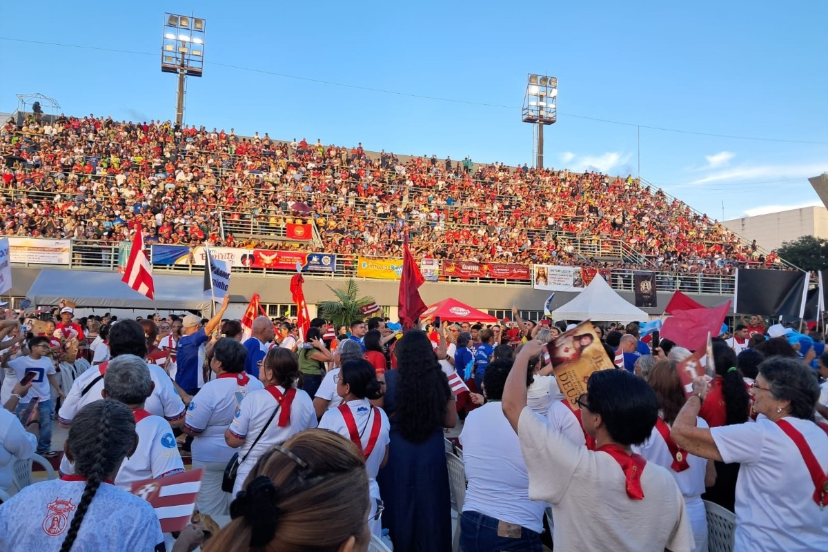 Pentecostes em Manaus: Uma Celebração de Esperança e Comunhão