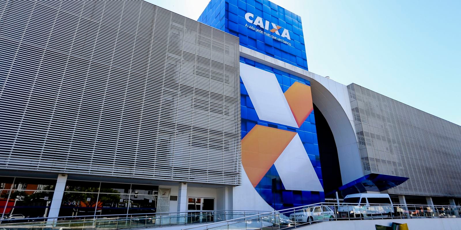 Abono Salarial: Caixa e Banco do Brasil Liberam Pagamentos para Nascidos em Maio e Junho