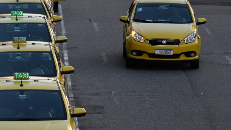 Governo Anuncia Medida Provisória de R$ 30 Bilhões para Taxistas e Motoristas de Aplicativos
