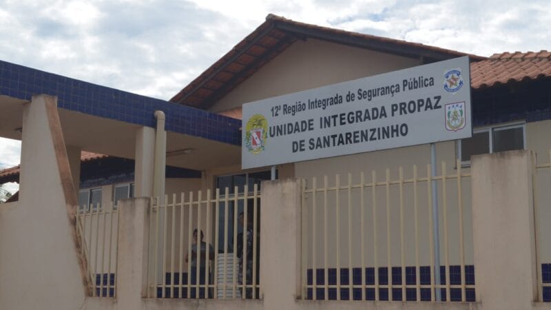 Jovem Detido em Santarém Após Identificação de Mandado de Prisão por Roubo