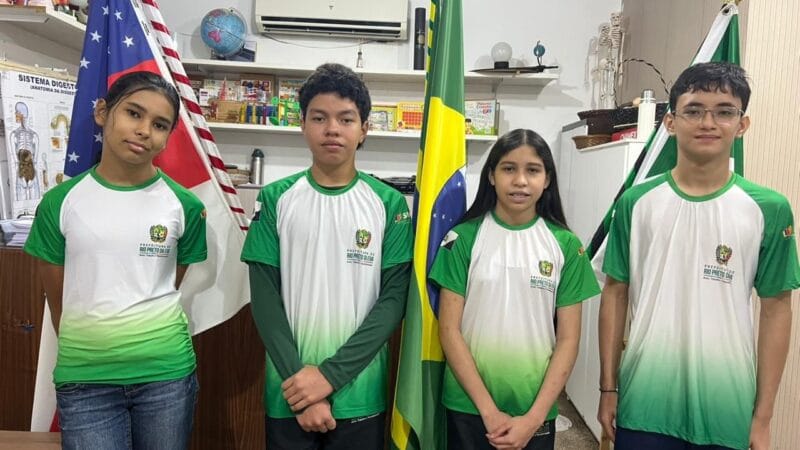Alunos de Rio Preto da Eva Brilham em Olimpíada Internacional de Matemática na França