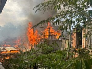 Incêndio Destrói Várias Residências no Bairro São Jorge, em Manaus