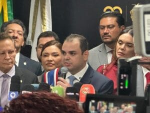 Roberto Cidade Assume Governo do Amazonas com Foco em Saúde e Segurança