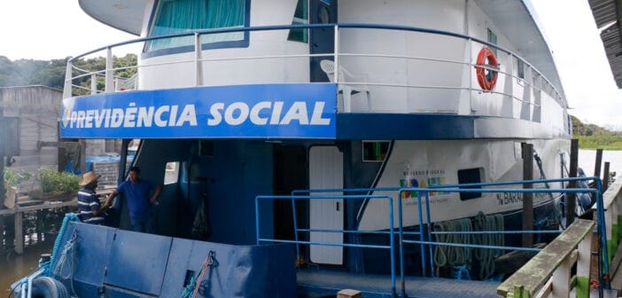 INSS realiza atendimentos do PREVBarco em Óbidos com serviços variados