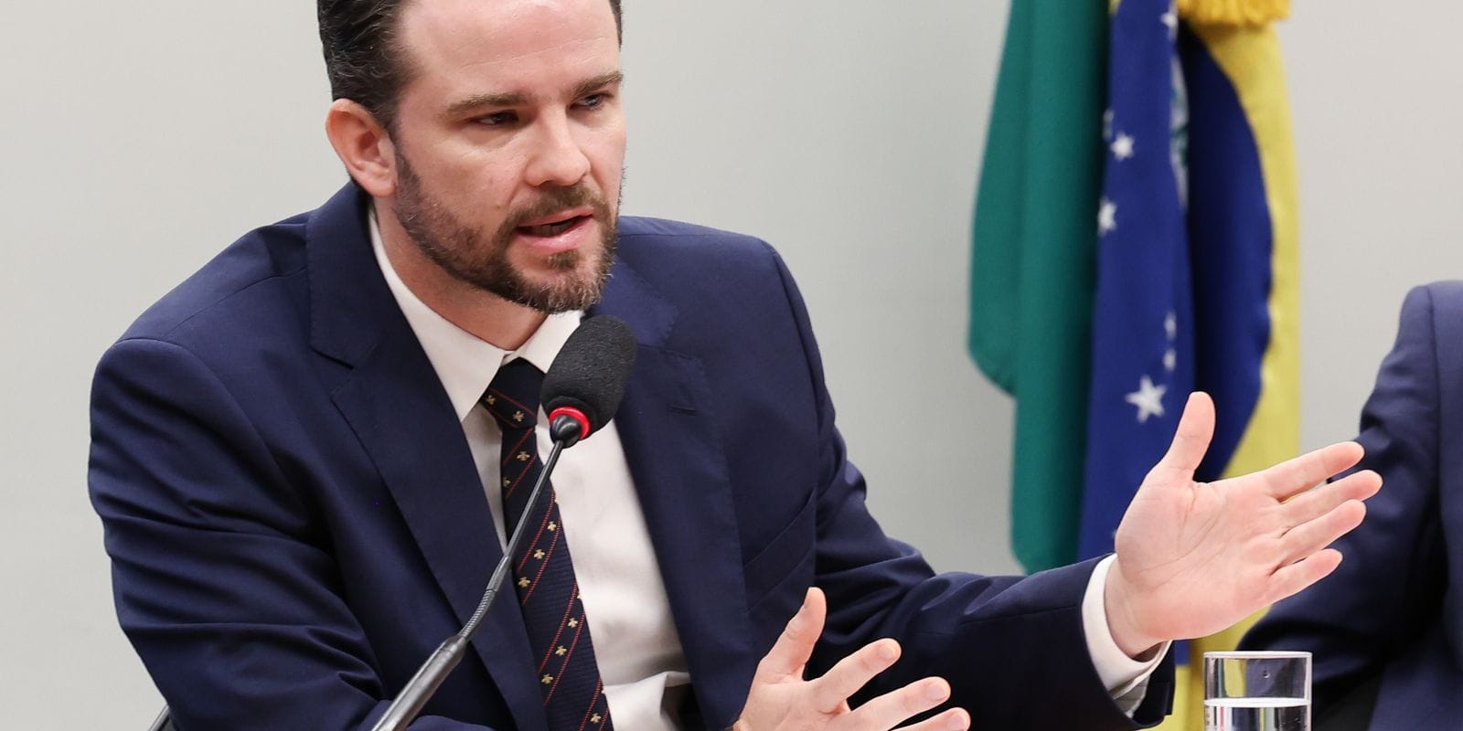 Ministro da Fazenda e STF Debatem Pautas de Impacto Fiscal