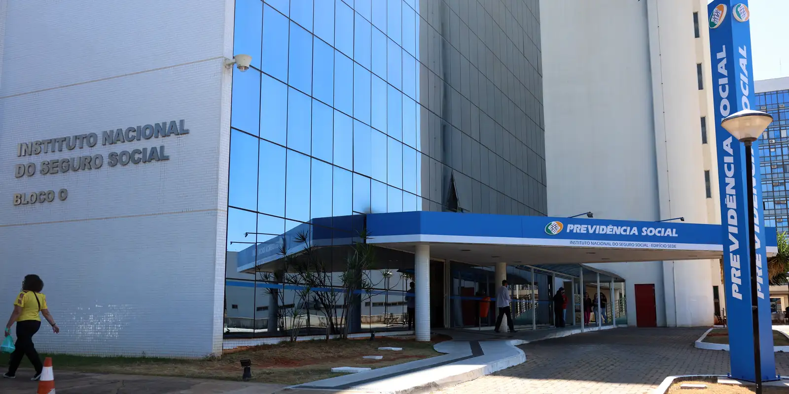 Prazo para Contestação de Descontos Indevidos do INSS Chega ao Fim Neste Sábado
