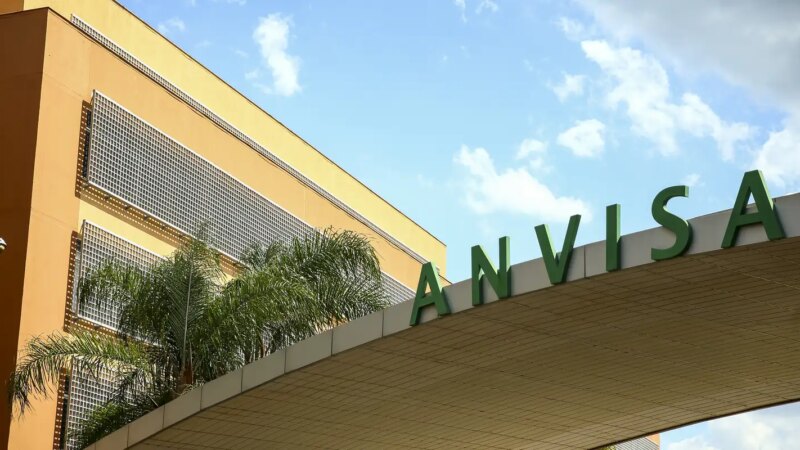 Anvisa Suspende Lotes de Medicamentos para Hipertensão e Câncer de Mama
